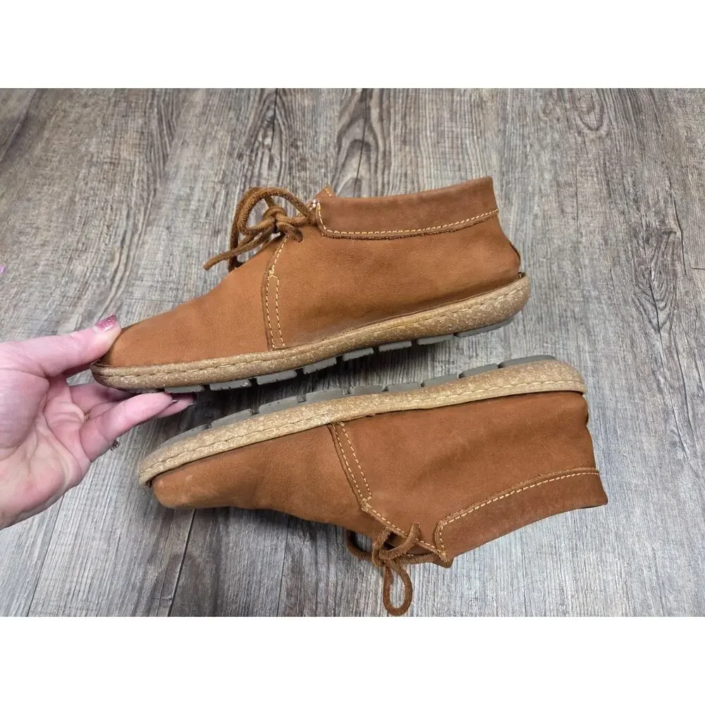 Born Nuala II Chukka Boots Shoes Brown Leather Size 8.5 Euro 40